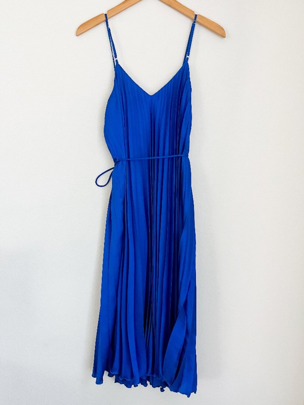 Banana Republic Blue Pleated Midi Dress — Petite L